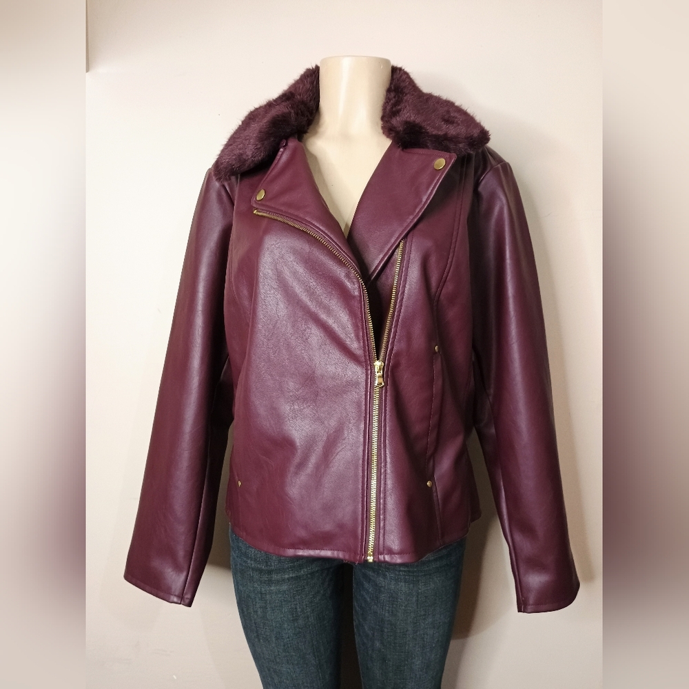 Liz C. Faux Leather/Fur(Removable) Jacket. Size XL NWT